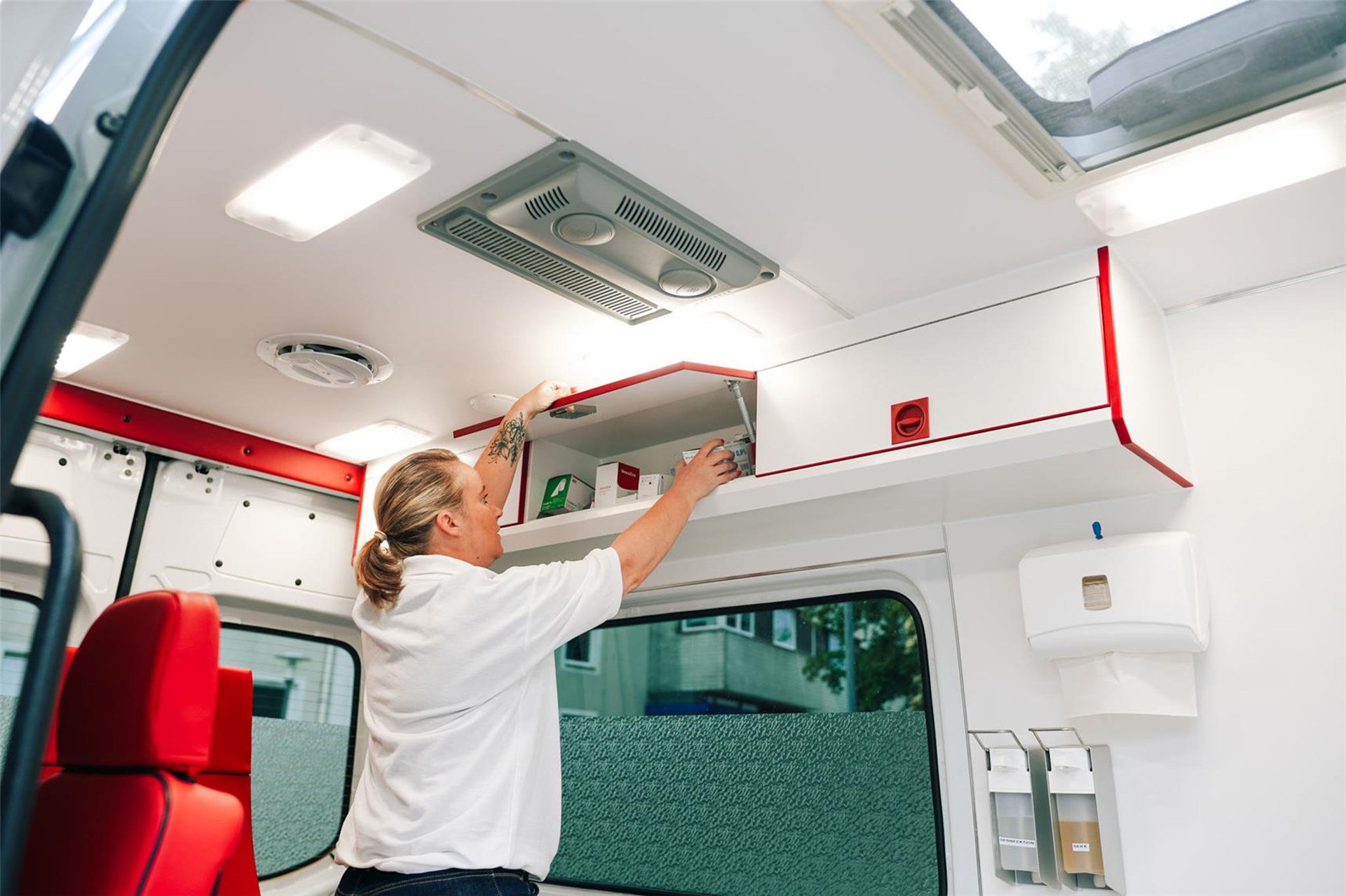 Neues Fahrzeug Straßenambulanz 4